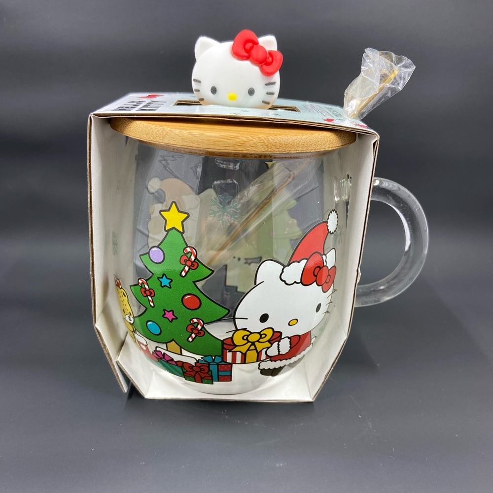 Hello Kitty Christmas cup with gold spoon